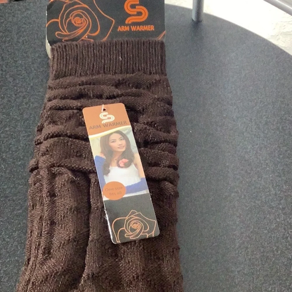 Arm Warmers - NEW - One Size fits all - nice brown textured knit - 4% Spandex - Picture 2 of 6